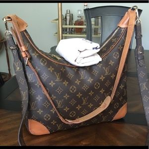 Authentic Louis Vuitton Boulogne 30!